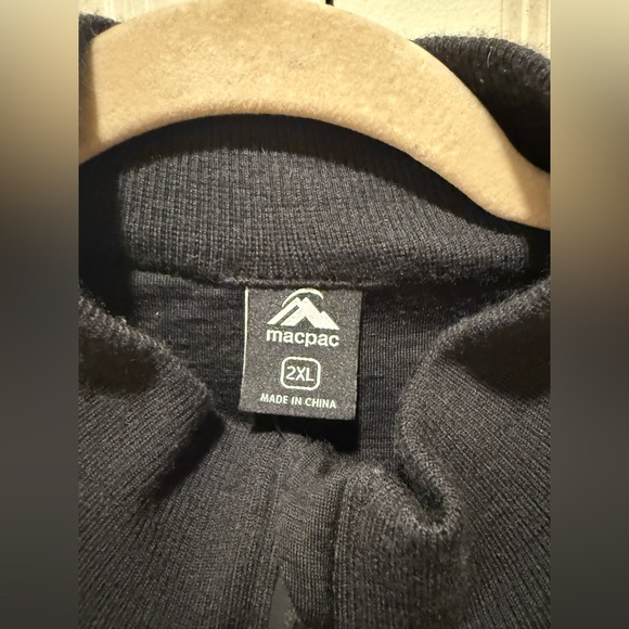 MacPac Men’s Full Zip Merino Wool 100% Black Men’s Jacket , size 2XL - Picture 6 of 10